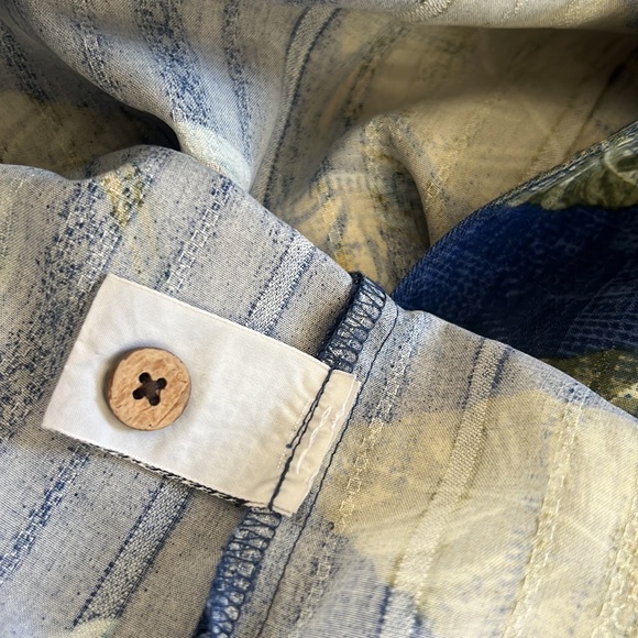 Tommy Bahama xxl 100% Silk Hawaiian Button Up Short Sleeve With Wooden Buttons - Picture 5 of 6